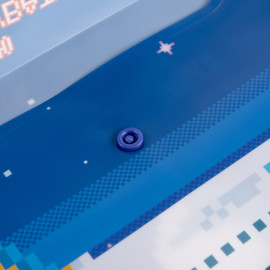 Папка-конверт YES B5 на кнопці 